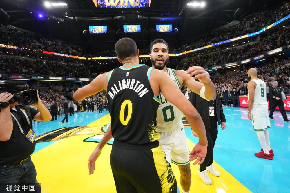 赫然在列 赫然在列